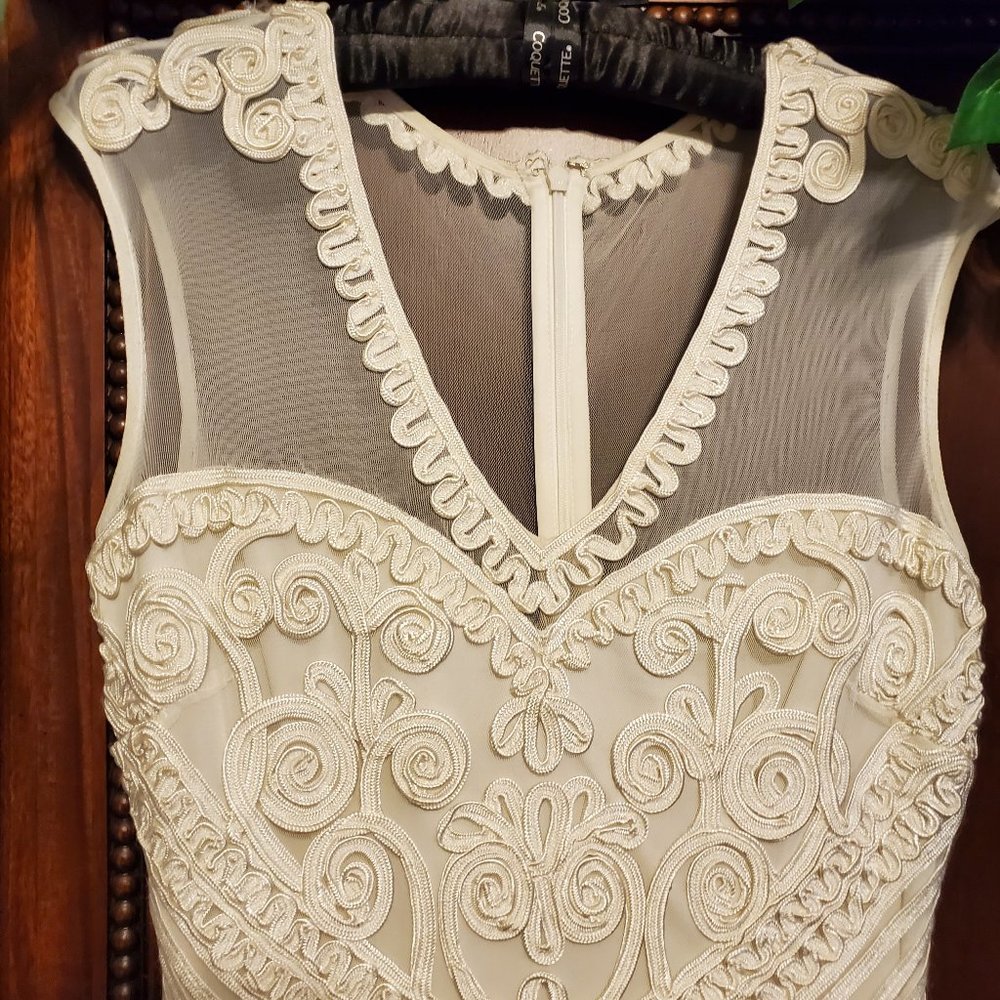 Cache | Off White Embroidered Dress